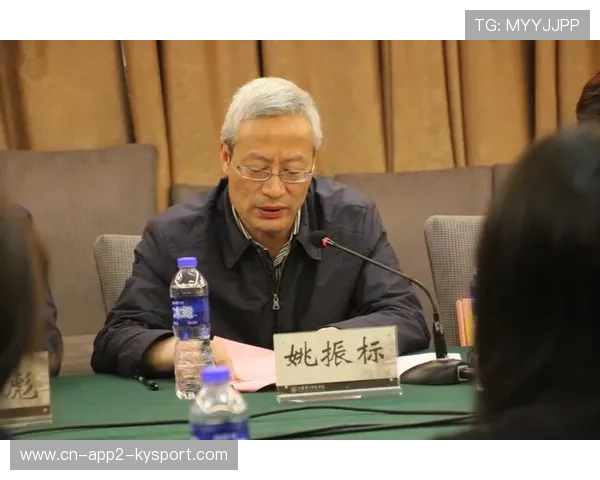 法国裁判委员会推出新培训计划，重点提升VAR使用水平。