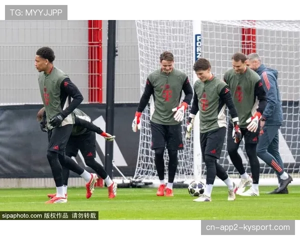 拜仁3-2逆转弗赖堡，先赛一场12分优势领跑